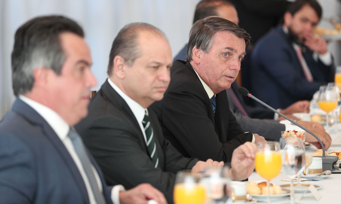 Jair Bolsonaro anunciou a prorrogação do benefício em cerimônia no Palácio do Planalto